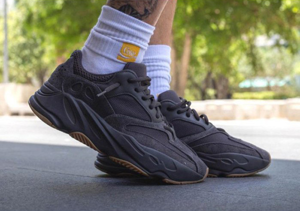 Yeezy 700 Utility Black