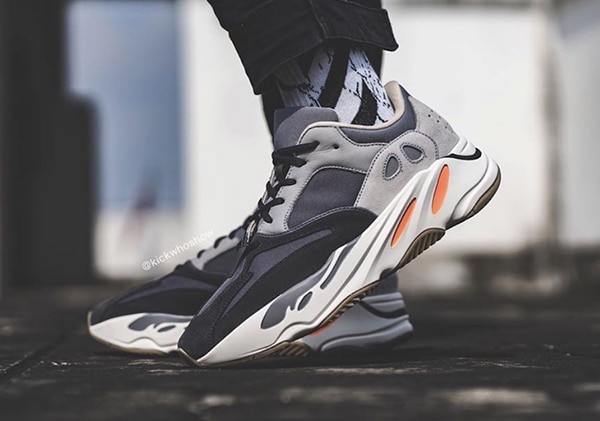 Yeezy 700 Magnet