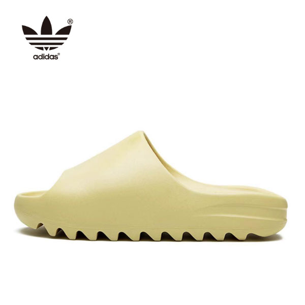 Yeezy Slide Dcard